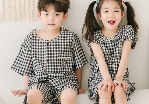 코지이지 국내산 40수 선염 면100 미니언즈 아동 반팔 파자마세트 - 메인 이미지
