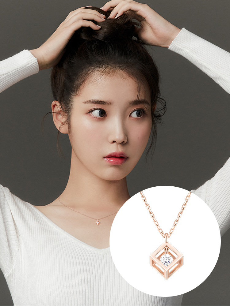 [페밀리 세일] [판매BEST][아이유 PICK] 제이에스티나 J CUBE 탄생석 목걸이 (JJLJNQ0BF515SR420) - 상품 이미지