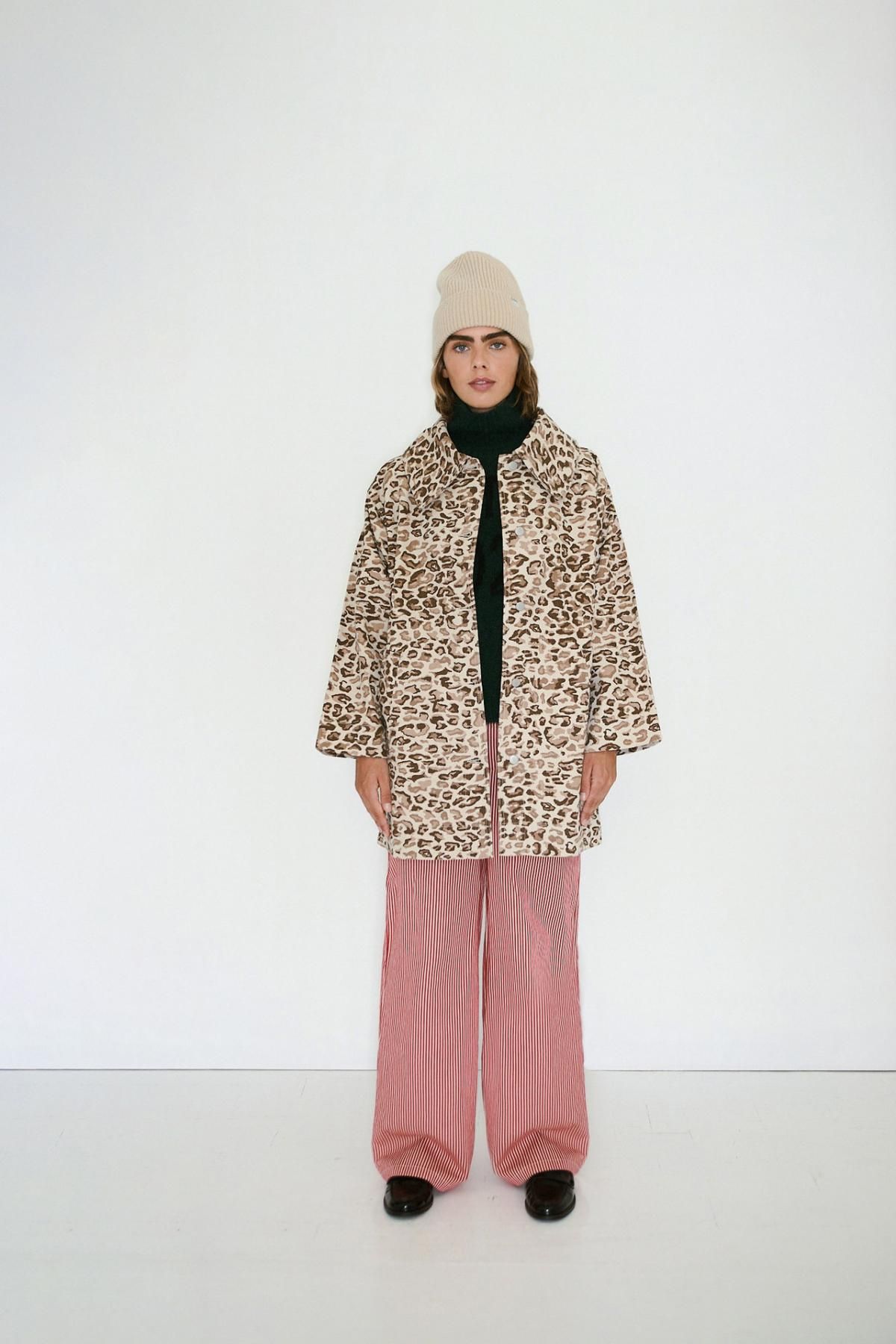 타이니코튼 다크 바닐라 애니멀 프린트 재킷 AW25-652R01 ONE COLOR - 상세 이미지 3