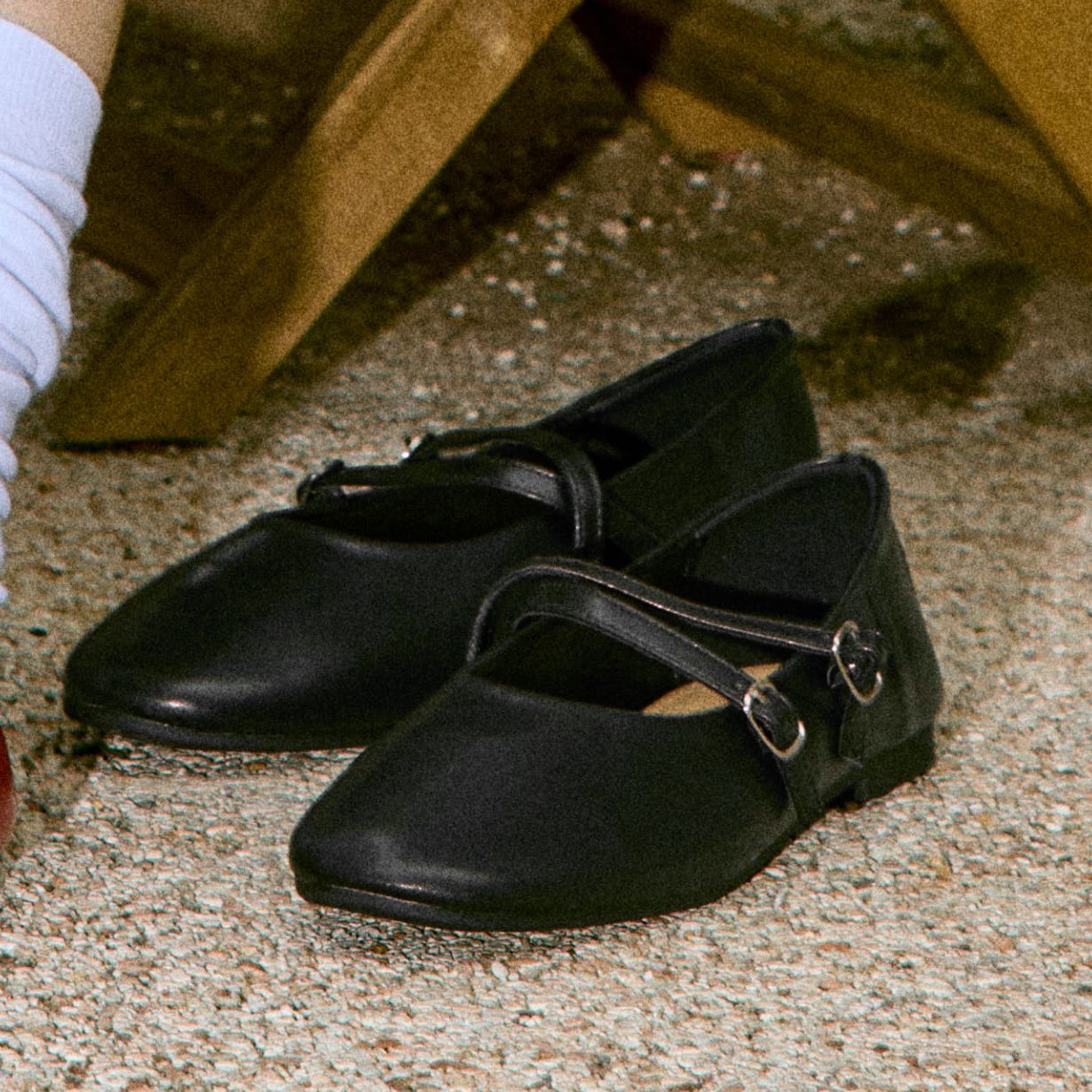 스퍼 오드 라운드토 메리제인 발레 스트랩 플랫슈즈 1.5cm -VA9041 (3color) - 상세 이미지 5