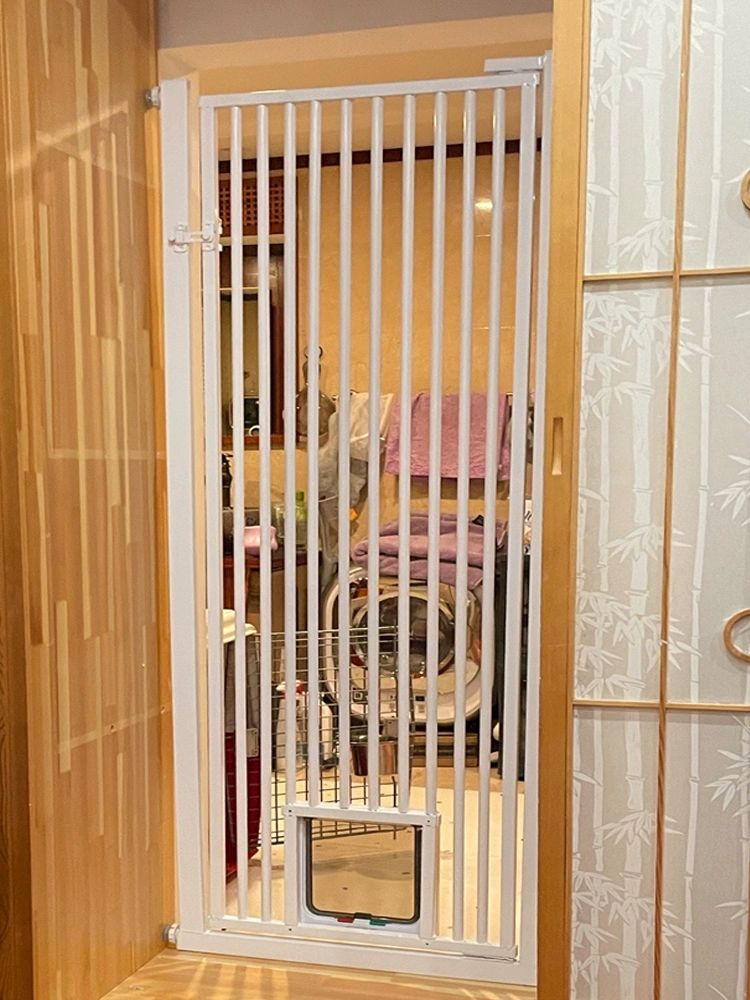안전펜스 고양이방묘문 애완견 베란다 현관문 방묘문 방충망 방문 무타공 애견 펜스 개문 화이트 높이 120 폭 70cm 이내 - 상세 이미지 2