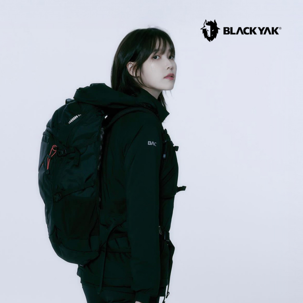 블랙야크 등산가방 24리터 아이유가방 소형 등산배낭 백팩 - 메인 이미지