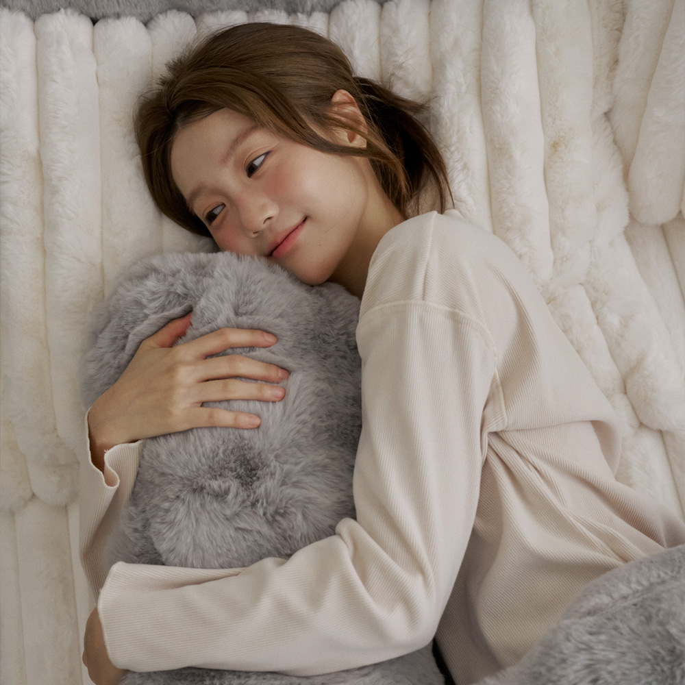 몽글몽글 밍크 라떼 원형 바디필로우 롱베개 긴베개 겨울 원형