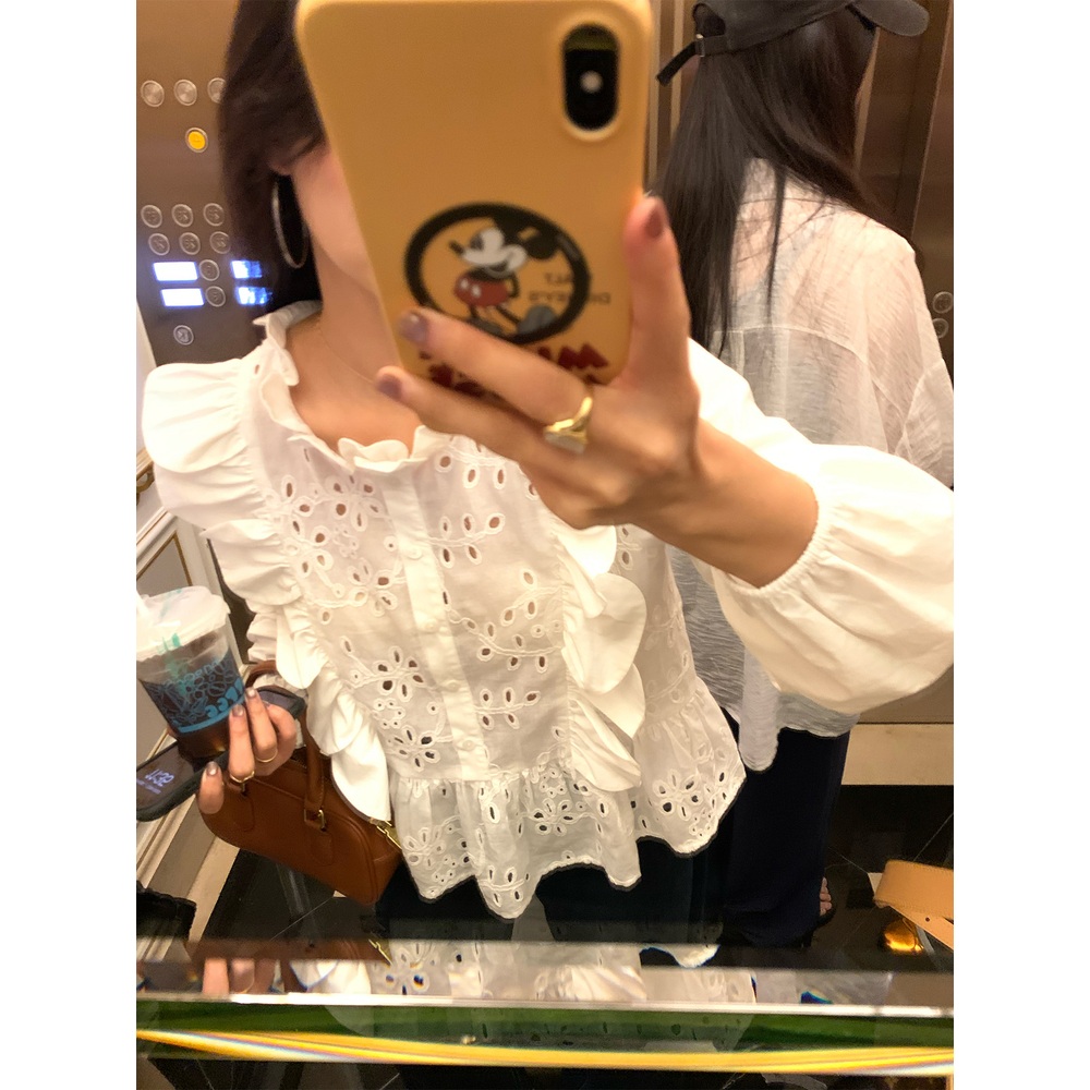 프릴꽃잎모양카라 펀칭 러플긴팔블라우스 유니크 디자인 밑단플레어포인트 고급 순면 화이트 - 상세 이미지 3