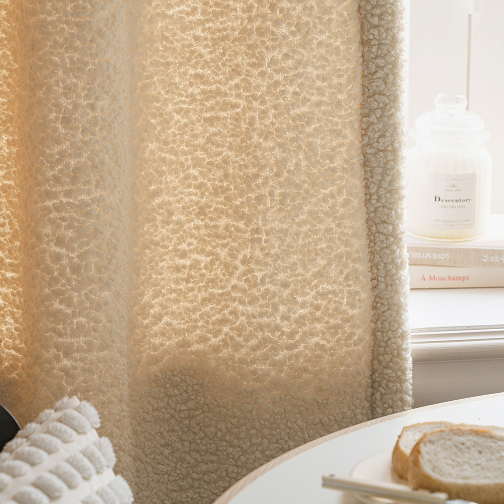 바자르 허그미 양털 솜누빔 방한커튼 140x235