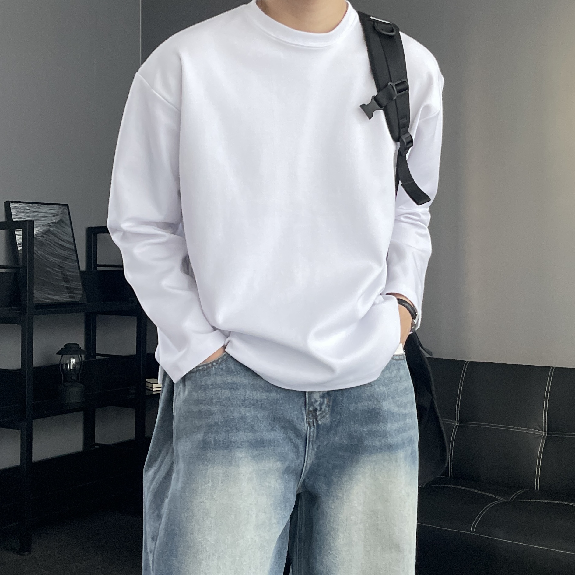 무지긴팔티 남자롱슬리브 남자레이어드 긴팔티셔츠 어깨넓어보이는옷 흰티 - 상세 이미지 5