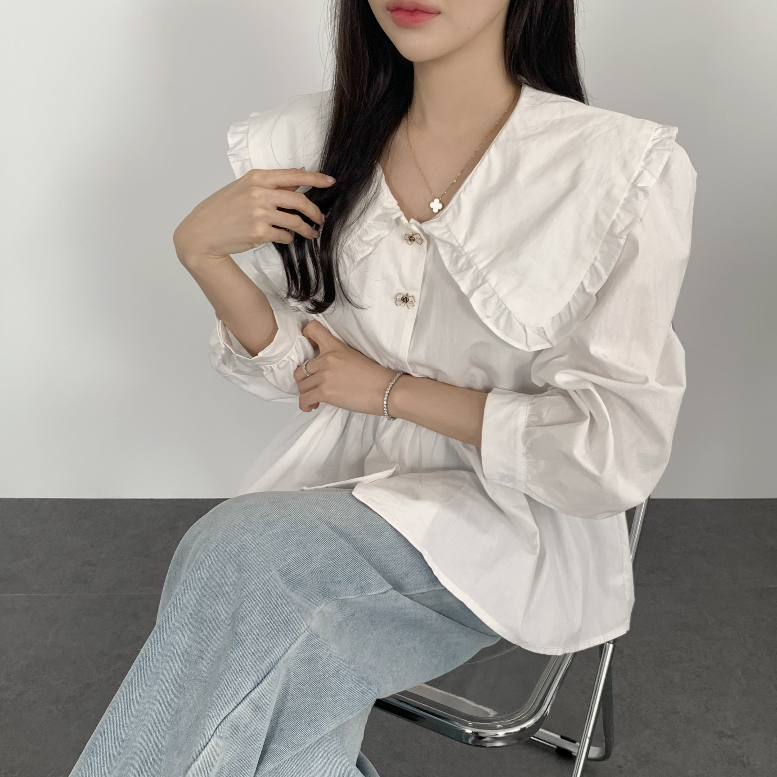 여성 리본블라우스 타이 퍼프소매 블랙 블라우스 - 상세 이미지 4