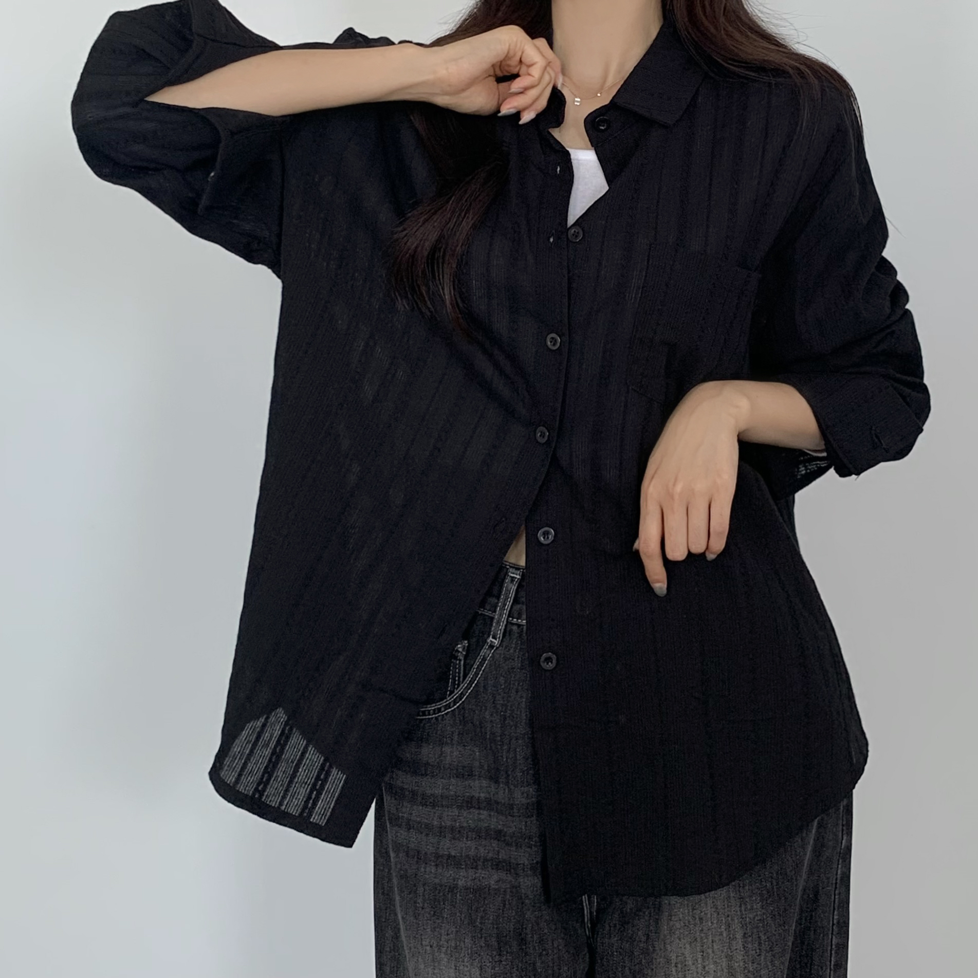 여성 가을 스트라이프 루즈핏 오버핏 시스루 셔츠 남방 오피스룩 이미지 8