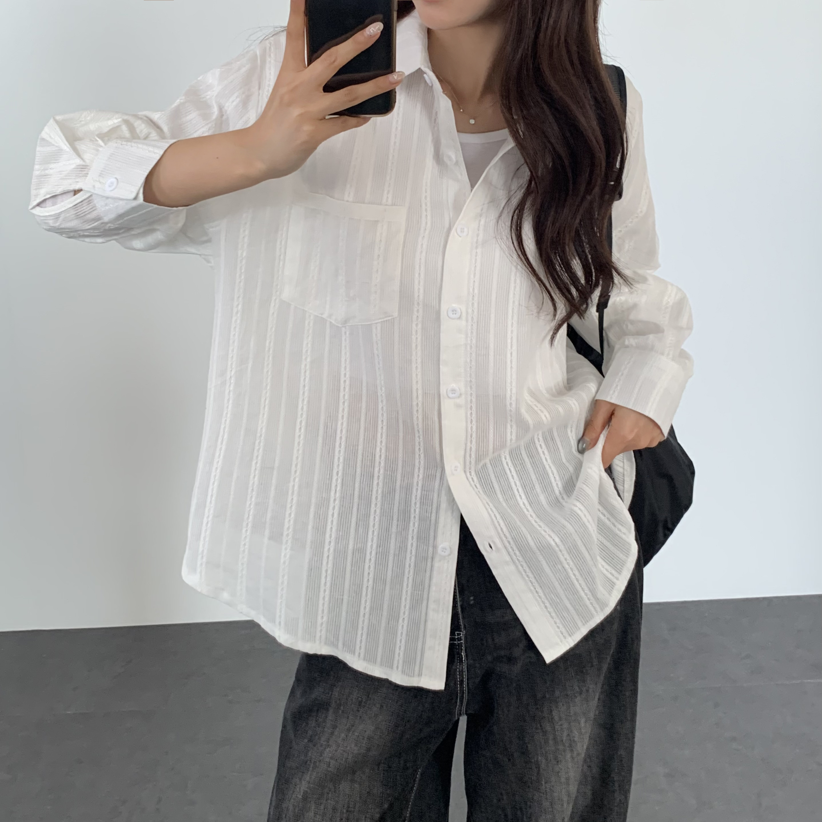 여성 가을 스트라이프 루즈핏 오버핏 시스루 셔츠 남방 오피스룩 - 상품 이미지