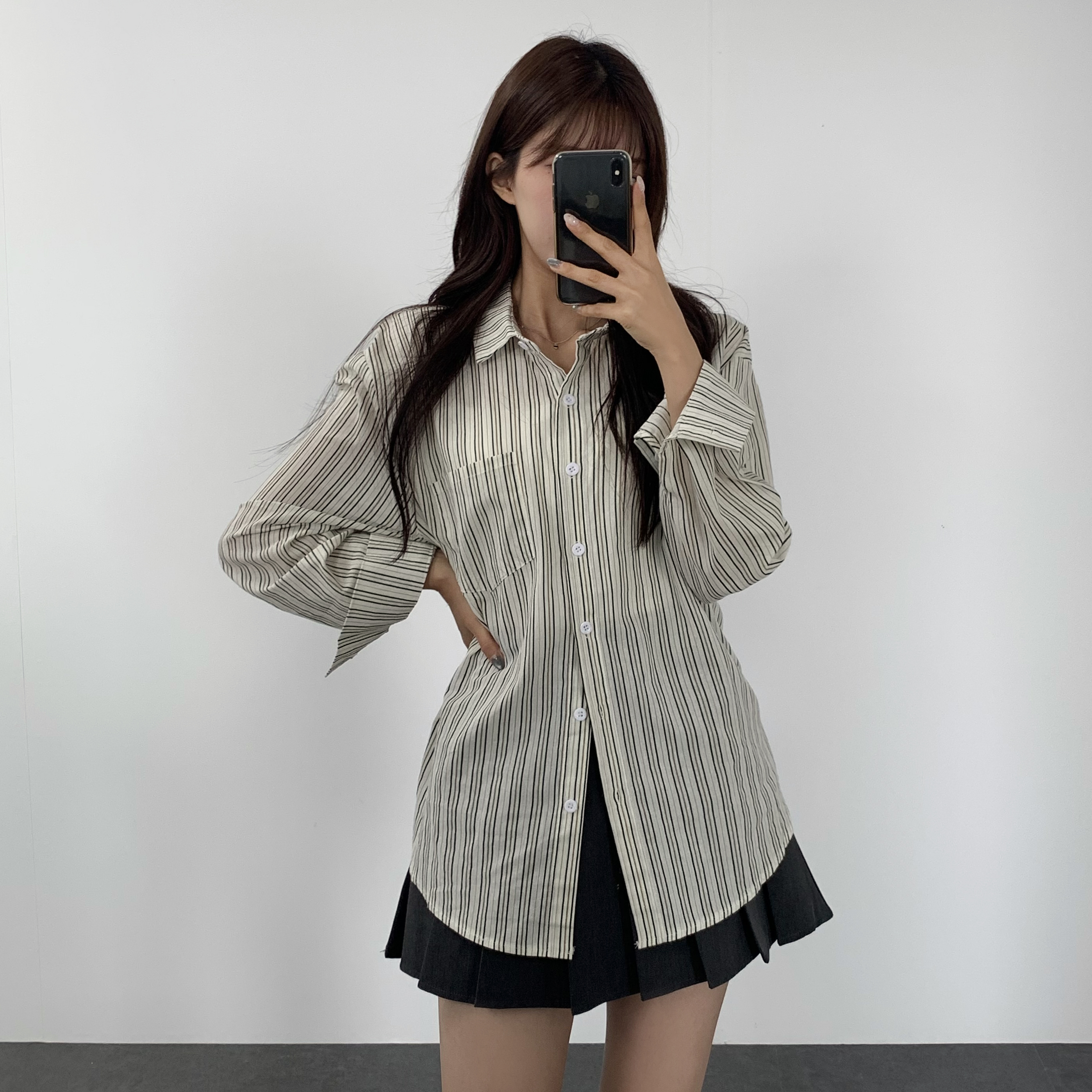 여성 가을 스트라이프 셔츠 블라우스 흰색 베이지 셔츠 오버핏 롱 남방 이미지 8