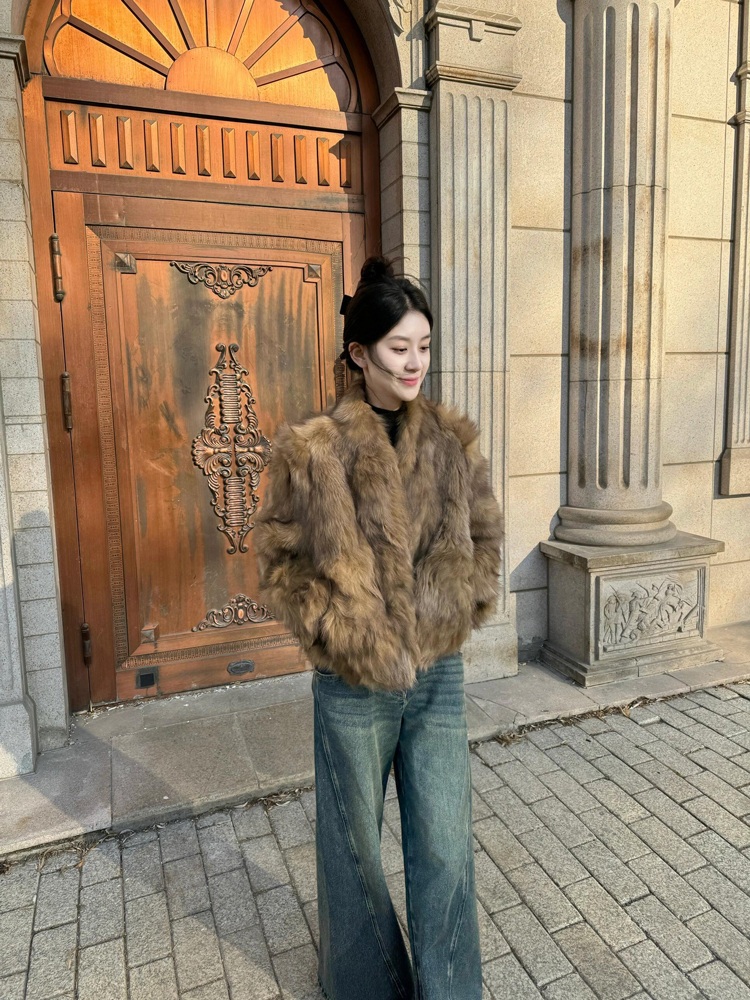 모조여우털 루즈핏 짧은퍼자켓 브이넥 두꺼운 따뜻 빈티지 레트로 클래식 겨울 브라운 - 상세 이미지 5