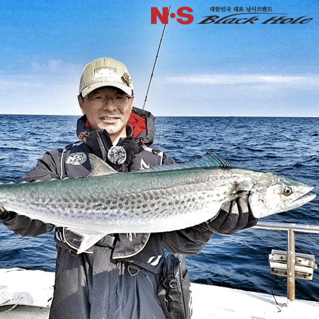 NS블랙홀 다크호스2 파핑로드 부시리 방어 대삼치 바다루어낚시대 S-794, 2.36m - 메인 이미지