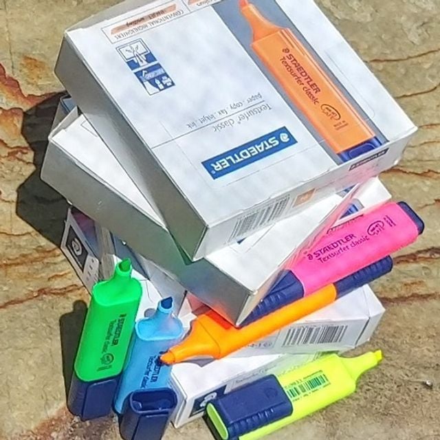 스테들러 Textsurfer classic 형광펜-Vivid 1다스 3 블루 - 메인 이미지