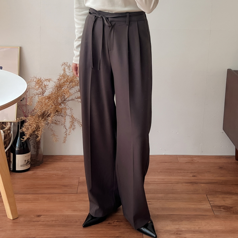 스트랩 밴딩 와이드 핀턱 브라운 슬랙스 팬츠 - 상품 이미지