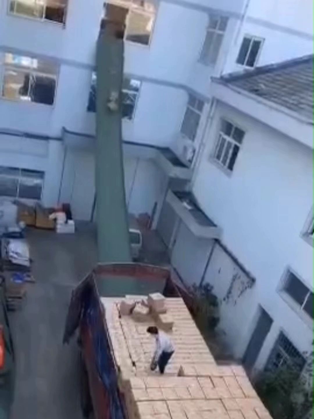 고층 하역 슬라이드 이송 짐내리는천 상하차 하강 운반기 골든 업그레이드 경량 40kg 1.5x6m - 상세 이미지 5