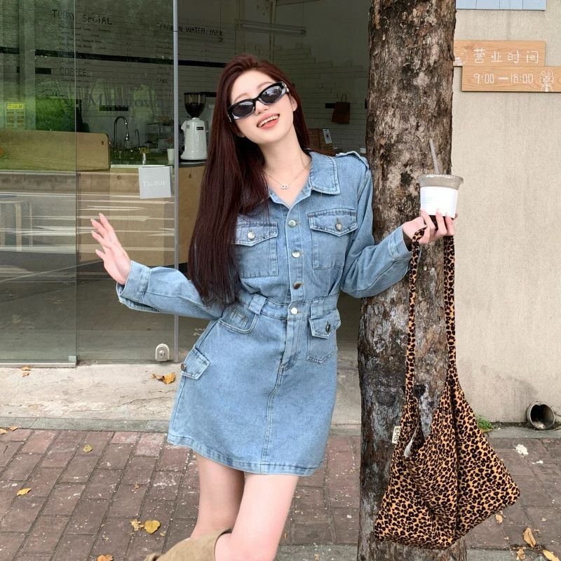여성 데님 미니원피스 봄 가을 슬림핏 A라인 스타일 캐주얼 드레스 허리 강조 레트로 디자인 데일리 착용감 좋은 트렌디한 패션 - 상품 이미지