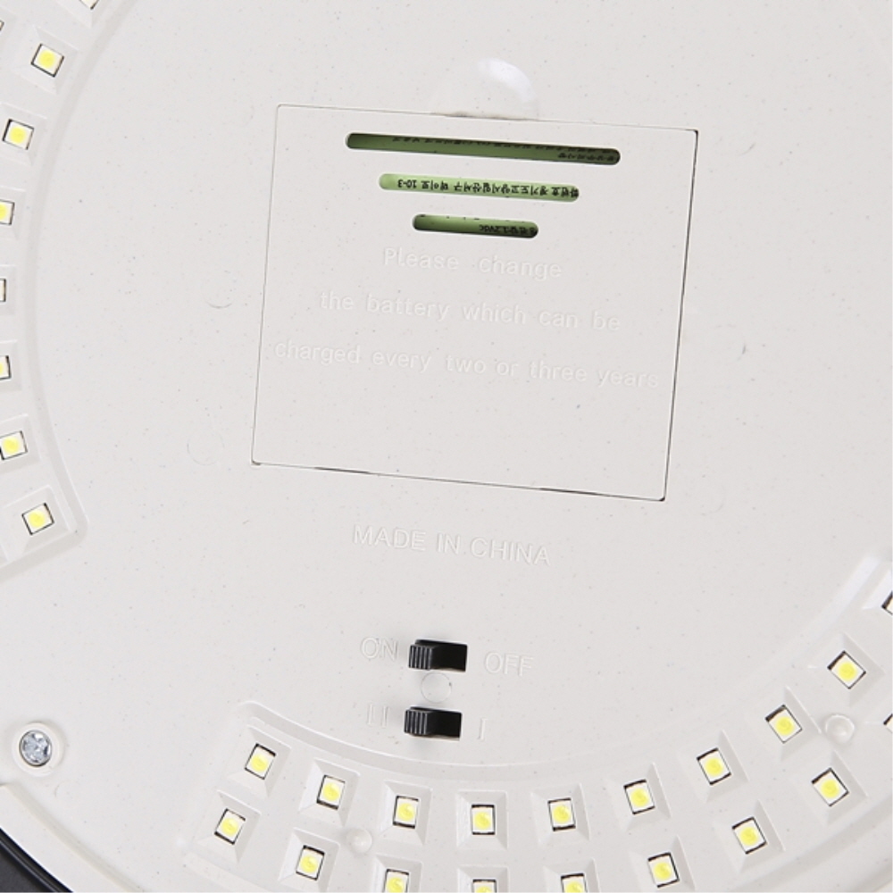 LED 태양광 벽등 정원등 60LED 30W 블랙 주광색 계단 테라스 팩형 잔디등 겸용 이미지 6
