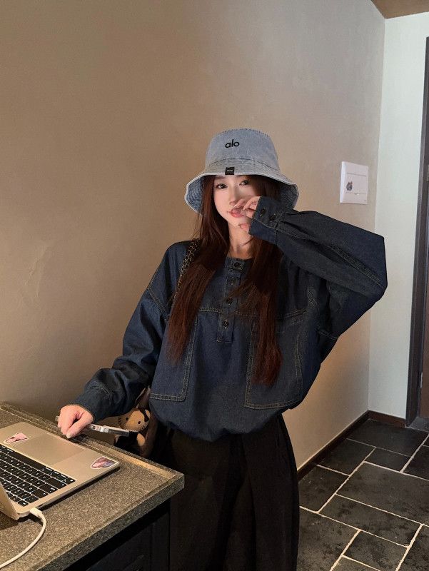 가을 여성 캐주얼 청남방 루즈핏 데님셔츠 오버핏 스타일 포켓 디테일 패치워크 활용도 높은 다용도 셔츠 - 상세 이미지 3