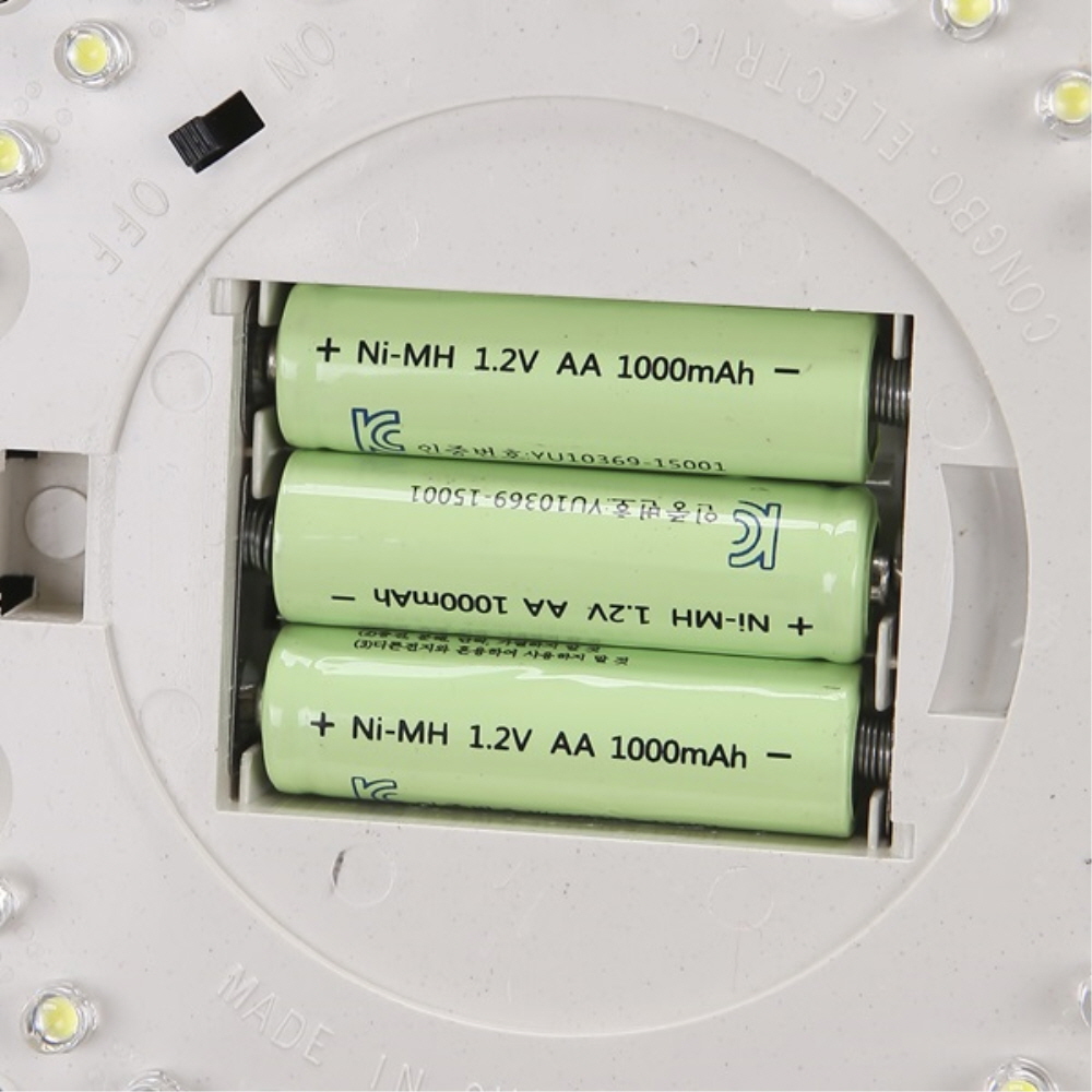 LED 태양광 벽등 정원등 32LED 16W 블랙 주광색 계단 테라스 팩형 잔디등 겸용 이미지 7