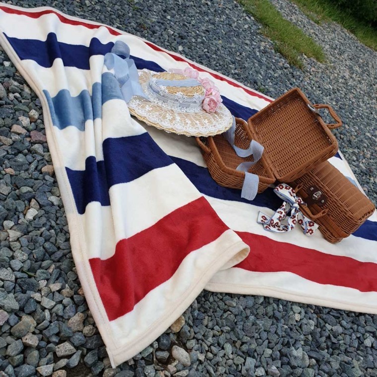 감성 차박 캠핑 블랭킷 극세사 담요 캠퍼 소파 반영구 이불 - 상품 이미지