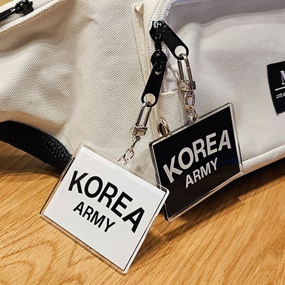 ROKA KOREA ARMY 로카 굿즈 효능 키링 백참 - 메인 이미지