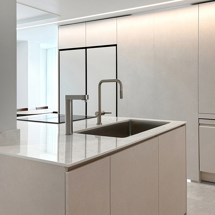 라우체 아르띠 C형 무광 니켈 주방 싱크수전 TM0028CN