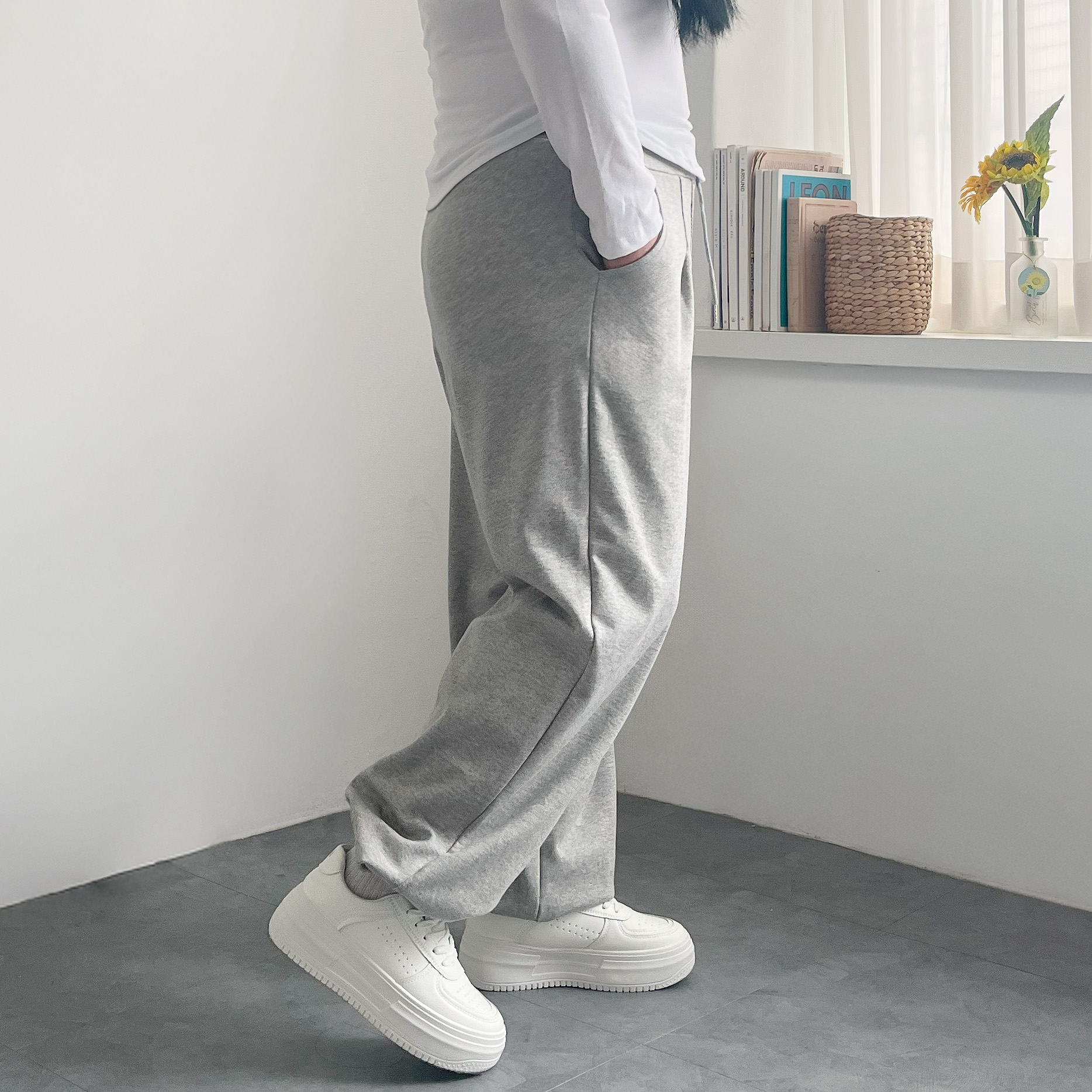 핀턱 조거 트레이닝팬츠 - 상세 이미지 5