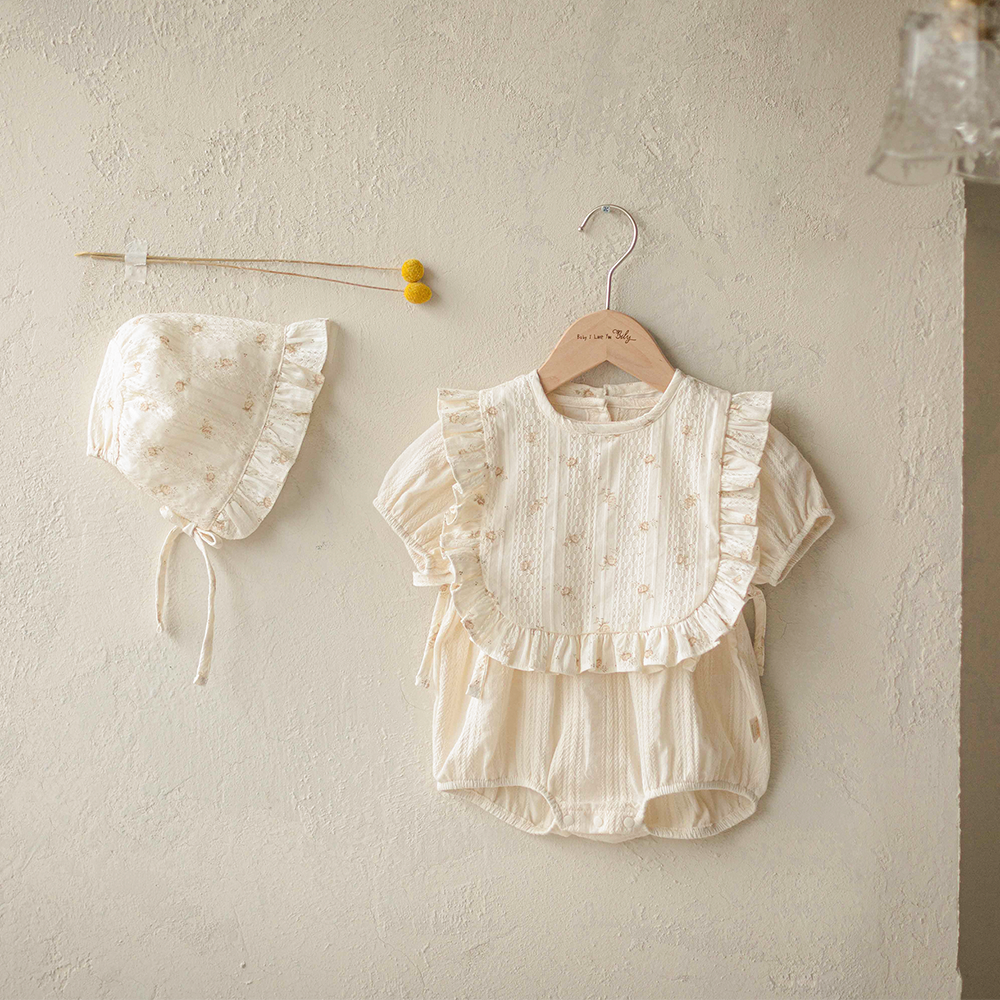 유럽풍 아기용품 빌리 미뉴엣 프릴 턱받이 & 보넷 아기모자 빕 신생아룩 출산선물