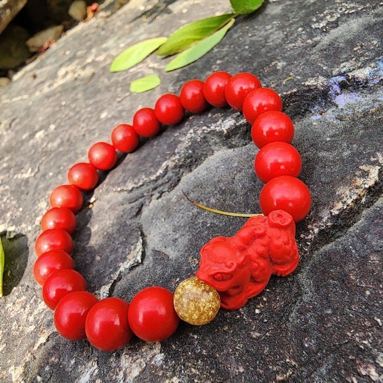 작은선물 풍수소품 재물운 빨강 비휴 팔찌 - 상품 이미지