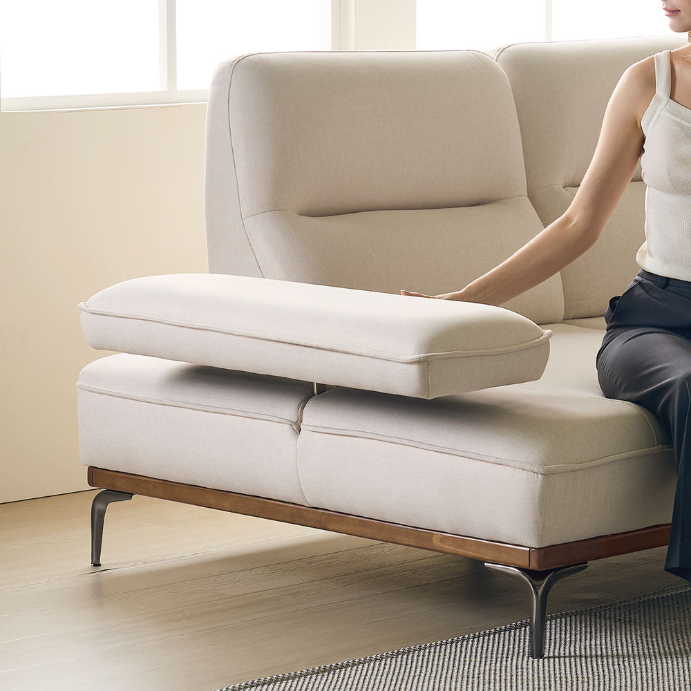 스툴 포함 구성 이미지