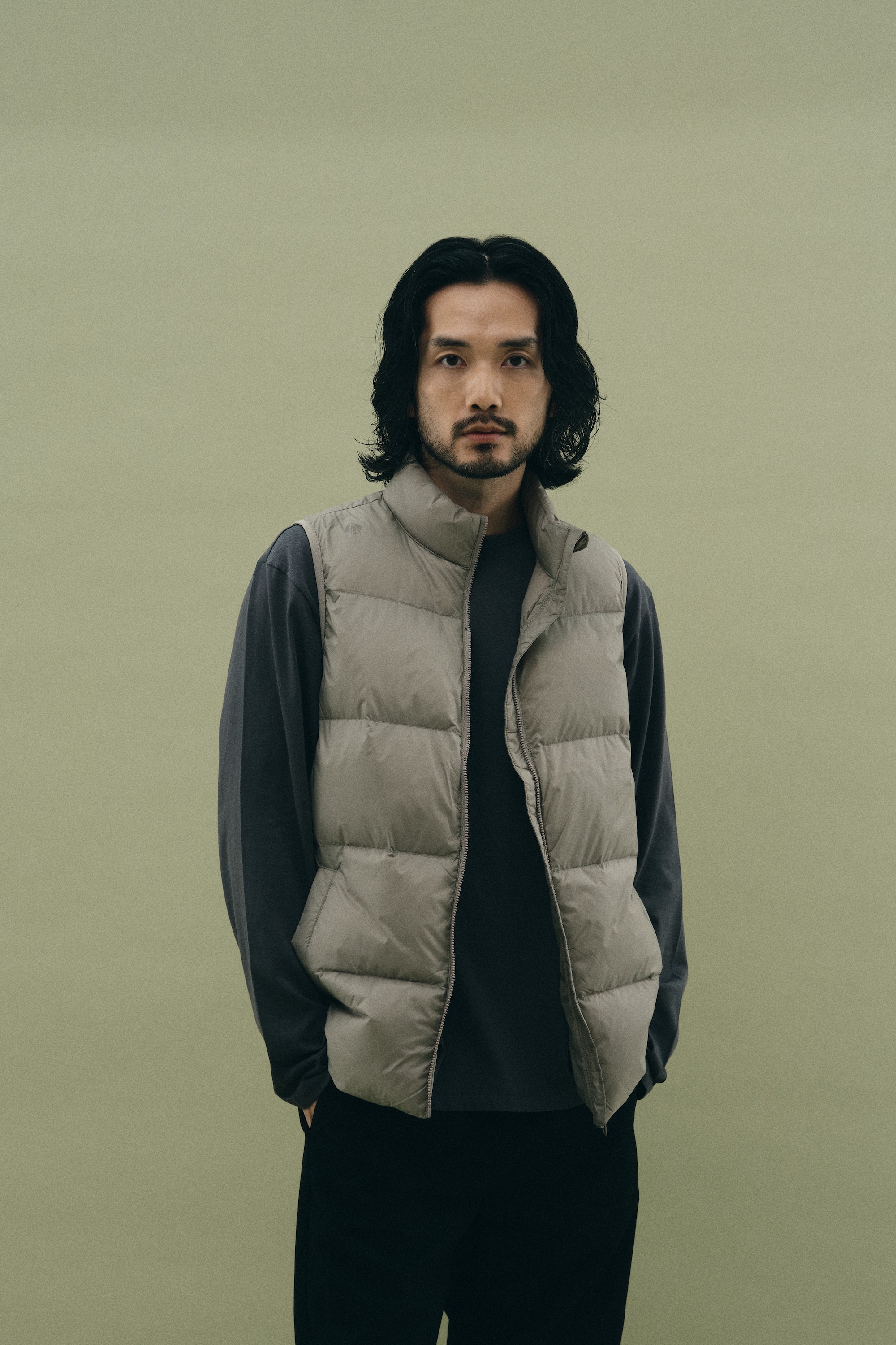 험토 공용 덕다운 경량 패딩 조끼 도스 (3color) - 상세 이미지 4