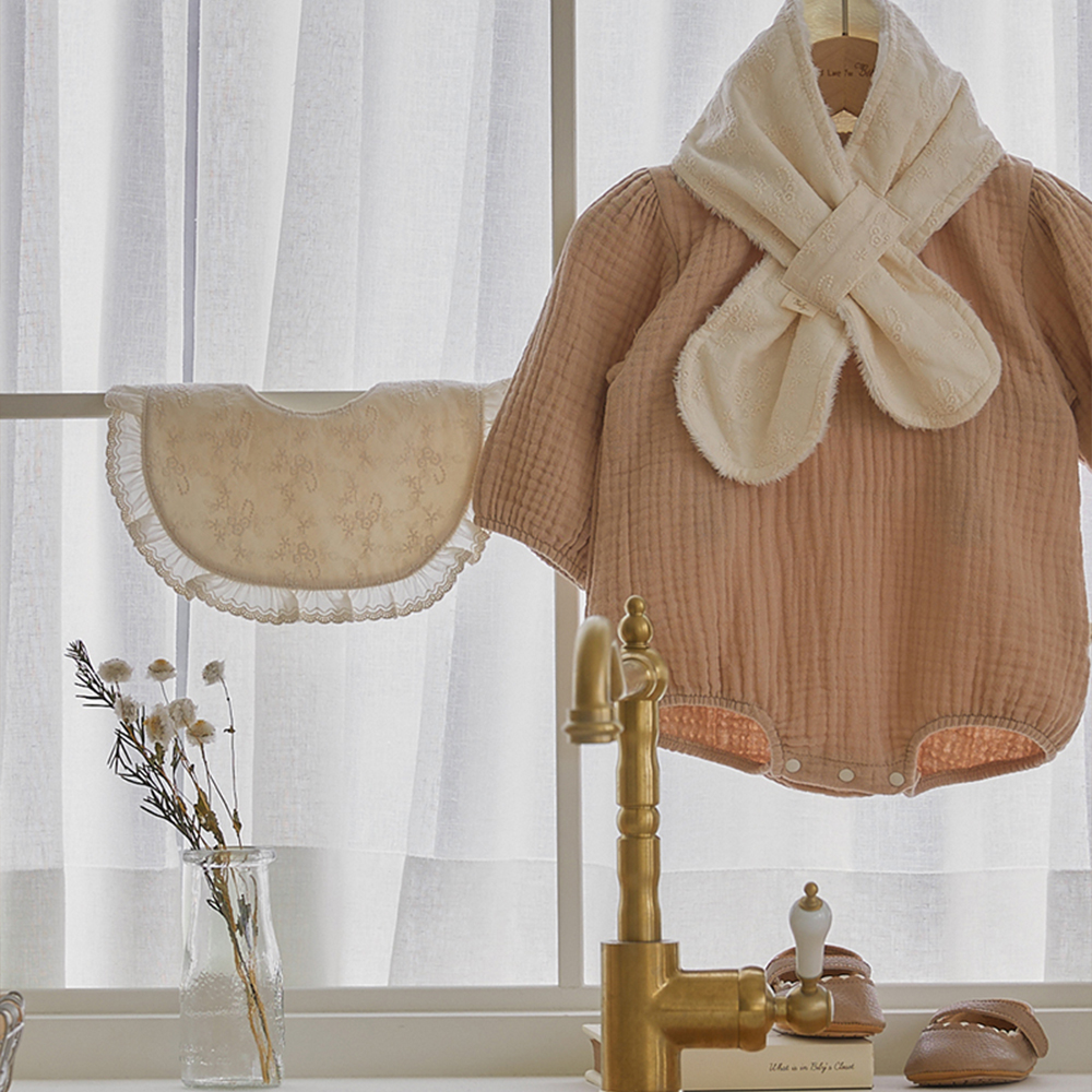 유럽풍 빌리 로벨리아 오가닉 프릴 아기 턱받이 / 보넷 신생아 빕 아기 모자 침받이 이유식받침