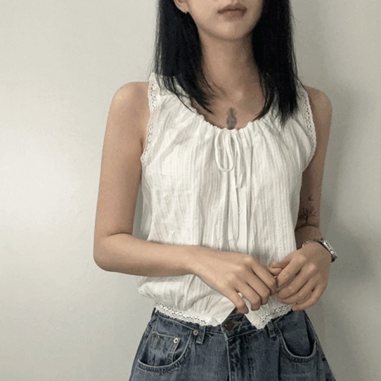 여성 리본 스트링 펀칭 블라우스 티 레이스 민소매 나시 2color 썸머 프릴 여름 체크 화이트 슬리브리스 - 메인 이미지