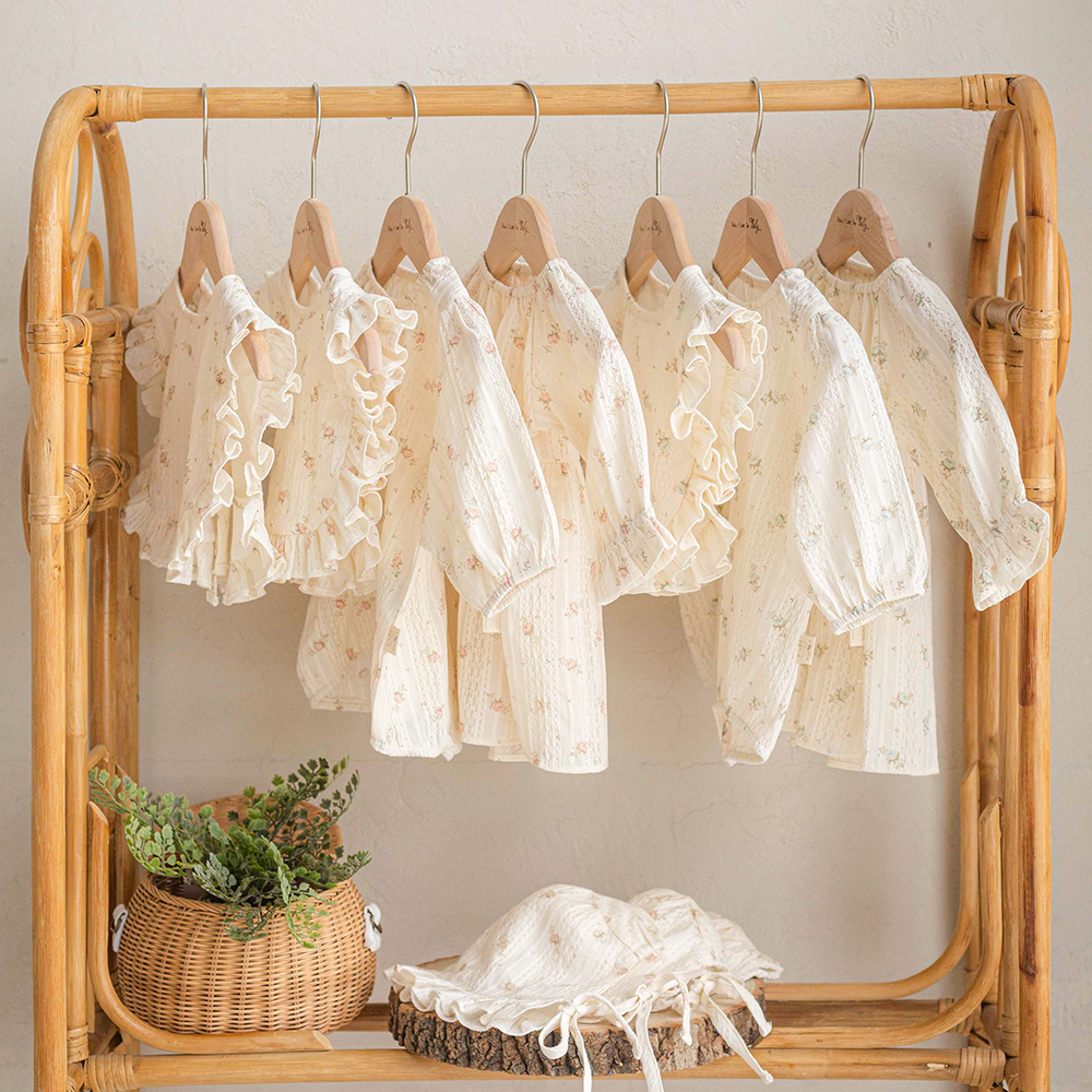 유럽풍 아기용품 빌리 미뉴엣 프릴 턱받이 & 보넷 아기모자 빕 신생아룩 출산선물