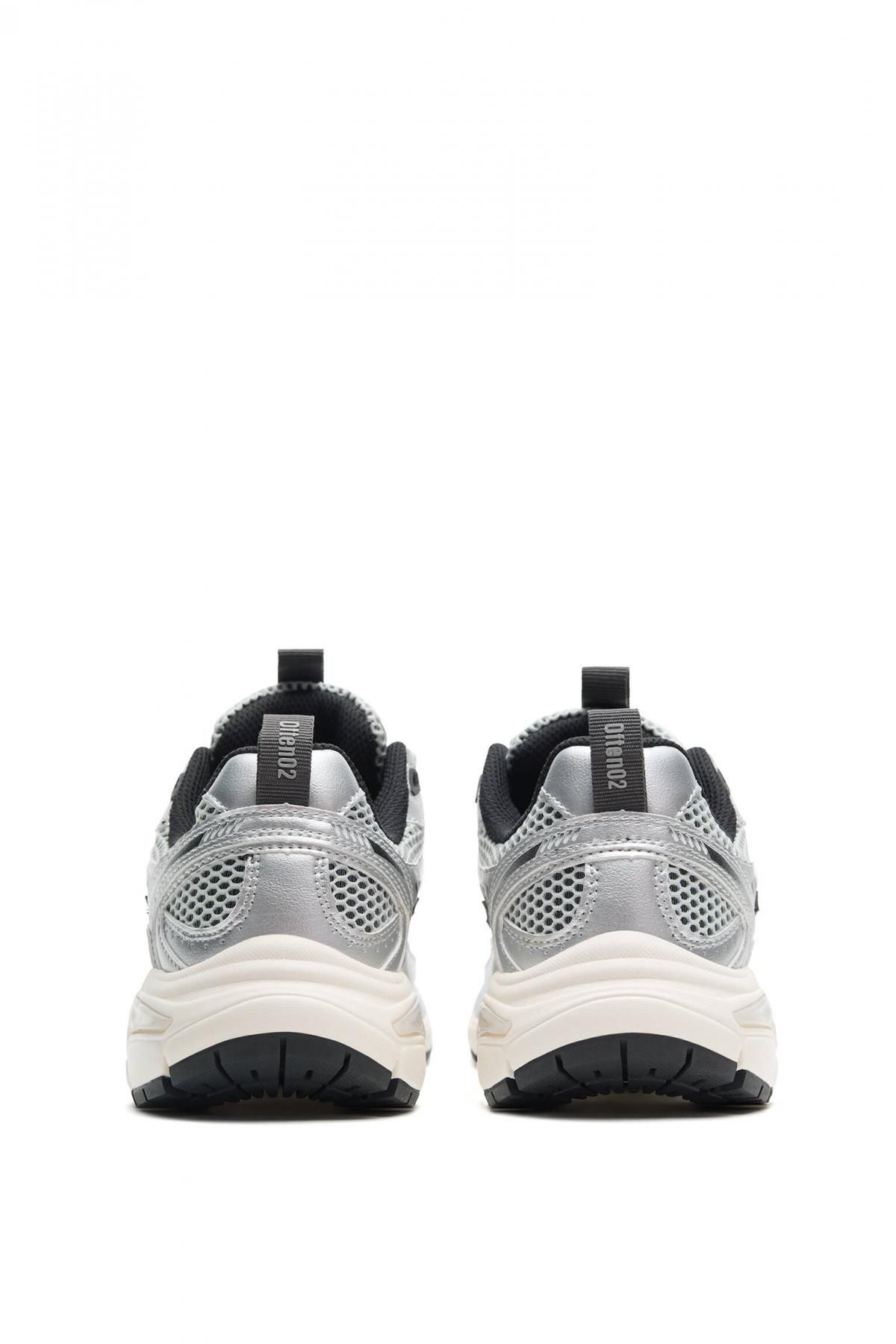 풀앤베어 테크니컬 메탈릭 러닝 플랫폼 스니커즈 Sneakers Often02 2702/441 SILVER - 상세 이미지 4