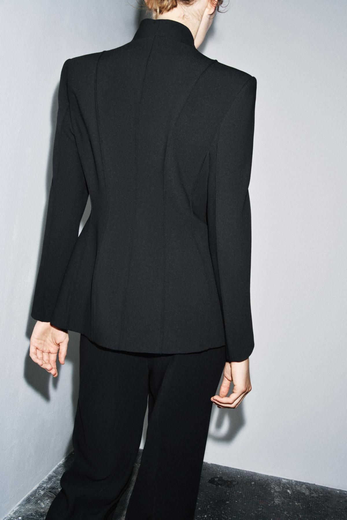 자라 하이넥 테일러드 슬림핏 블랙 블레이저 8679/425 BLACK - 상세 이미지 5