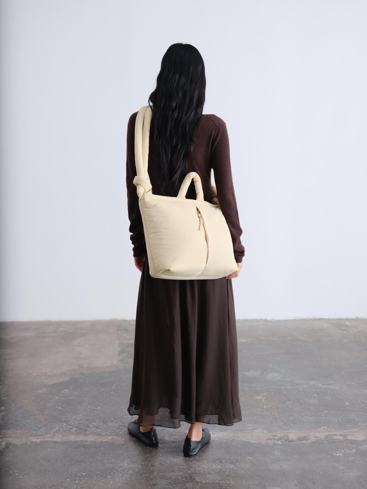 올랜드 리사이클 나일론 오나 프로 소프트 백 55534000406863 BUTTER YELLOW - 상세 이미지 4