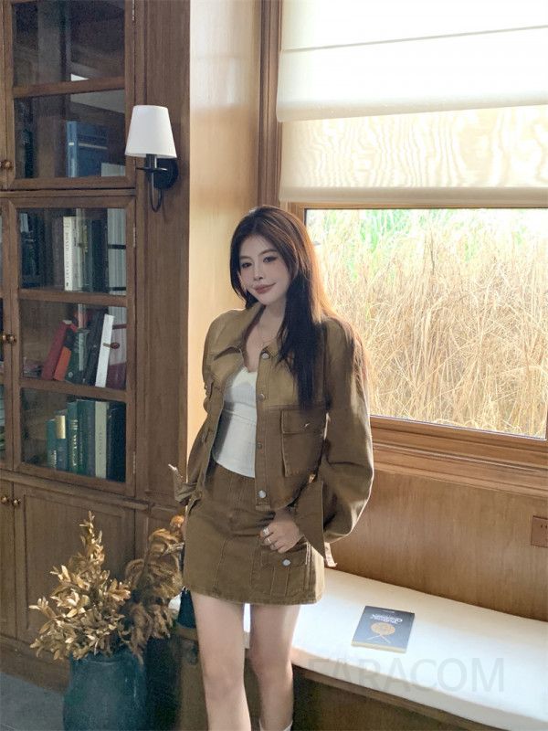 여성 카라 카고 포켓 크롭 자켓 미니 스커트 투피스 세트 데일리 봄 가을 캐주얼 간절기 코디룩 - 상세 이미지 2