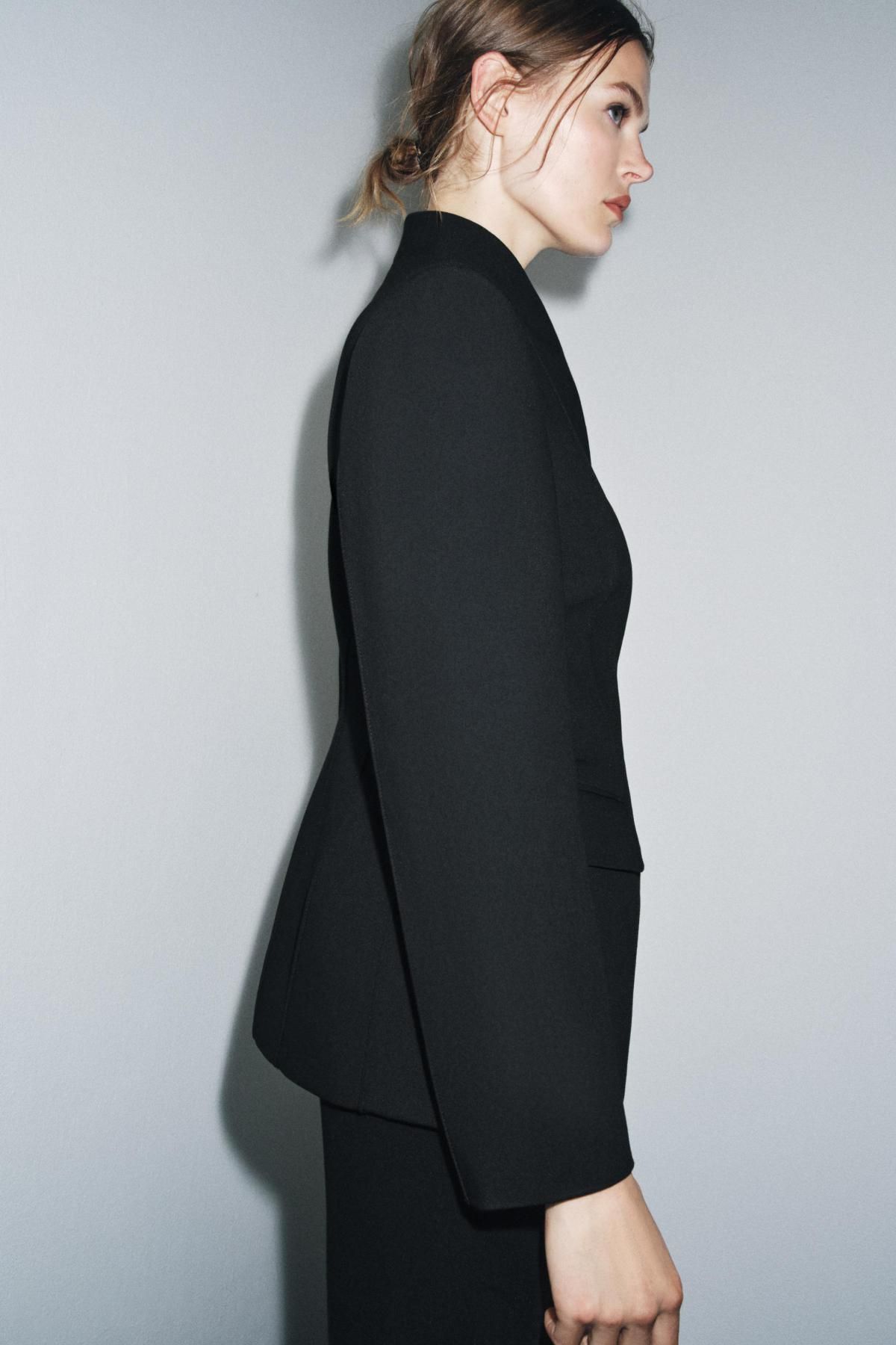 자라 하이넥 테일러드 슬림핏 블랙 블레이저 8679/425 BLACK - 상세 이미지 3