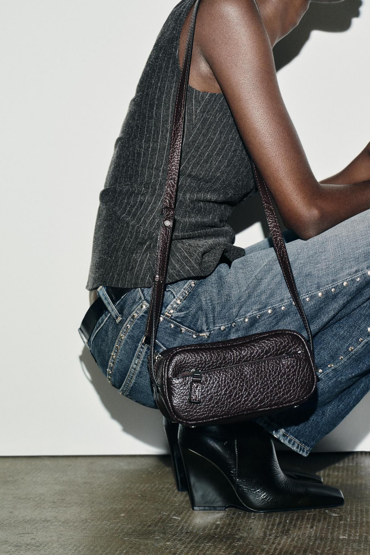 자라 그레인드 미니 크로스 볼링백 6637/610 BURGUNDY RED