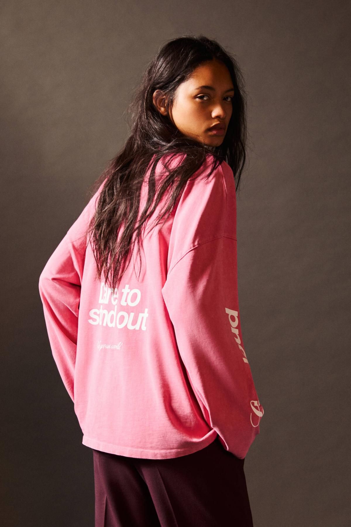 풀앤베어 캐주얼 라운드넥 코튼 텍스트 핑크 긴팔 티셔츠 7560/357 FADED PINK - 상세 이미지 2