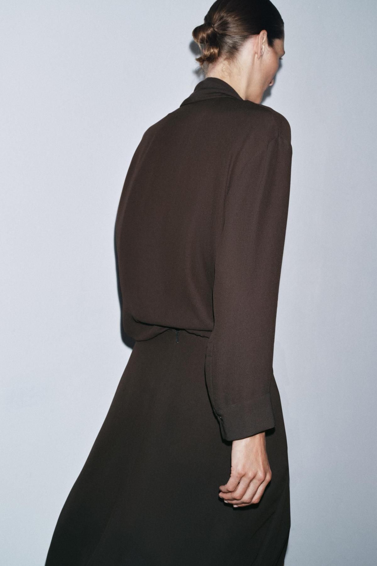자라 모던 드레이프 롱 원피스 8939/201 DARK BROWN - 상세 이미지 4