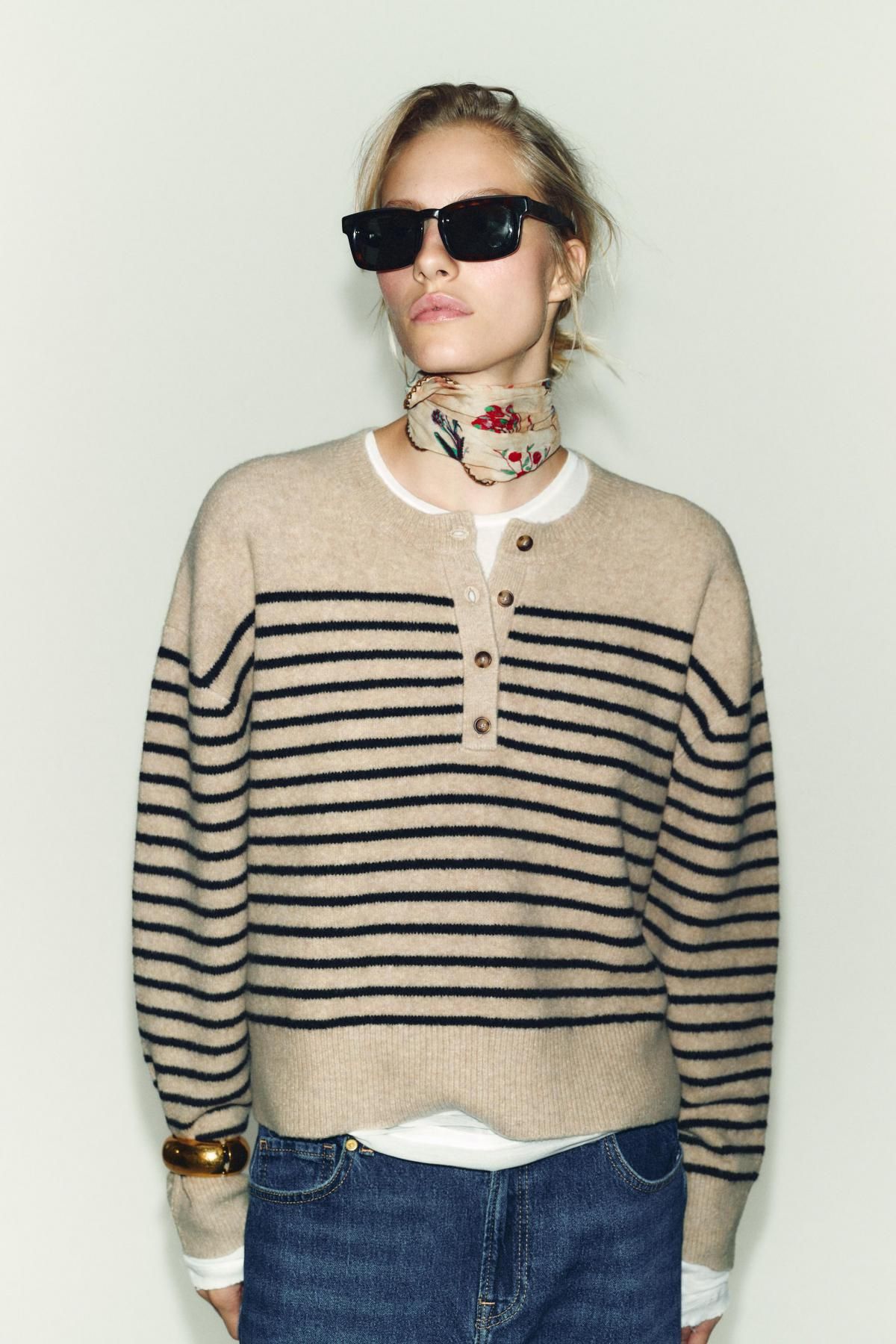 자라 스트라이프 버튼 라운드넥 니트 스웨터 1509/103 BEIGE / NAVY - 상세 이미지 3