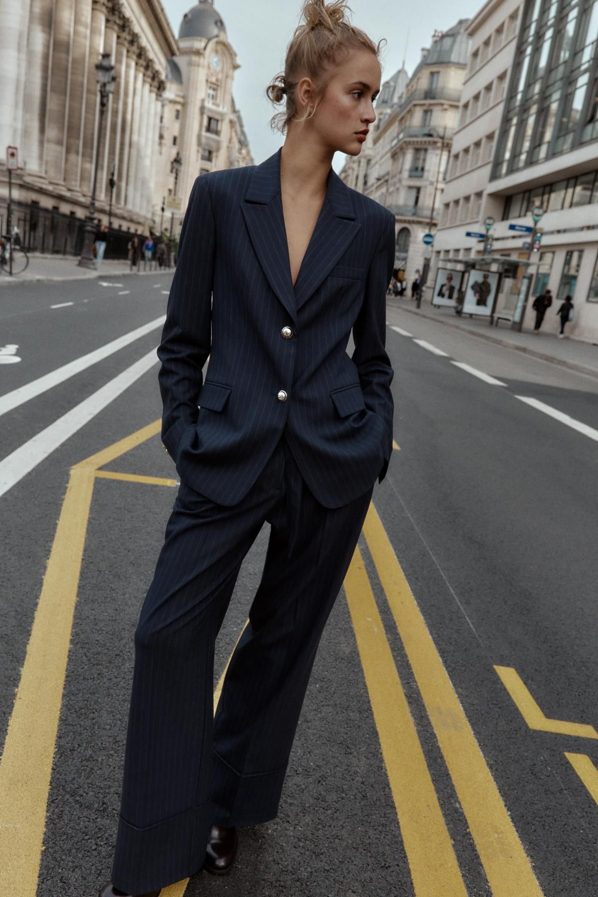 자라 테일러드 핀스트라이프 숄더패드 블레이저 9044/611 NAVY BLUE - 상세 이미지 2