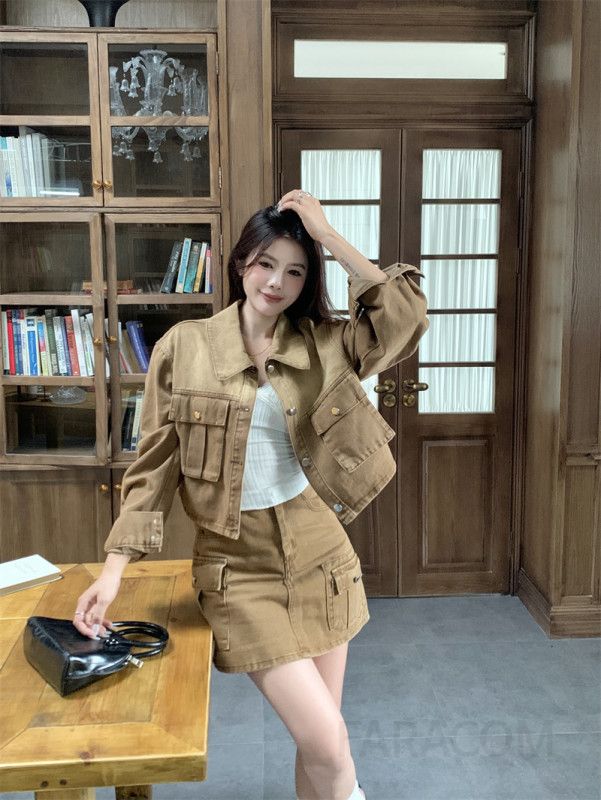 여성 카라 카고 포켓 크롭 자켓 미니 스커트 투피스 세트 데일리 봄 가을 캐주얼 간절기 코디룩 - 상세 이미지 4