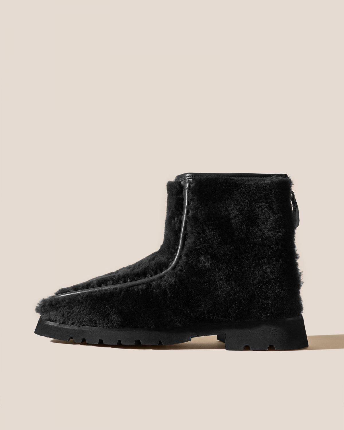 헤레우 아르멘타 시어링 백지퍼 앵클부츠 9248404111692 BLACK - 상품 이미지