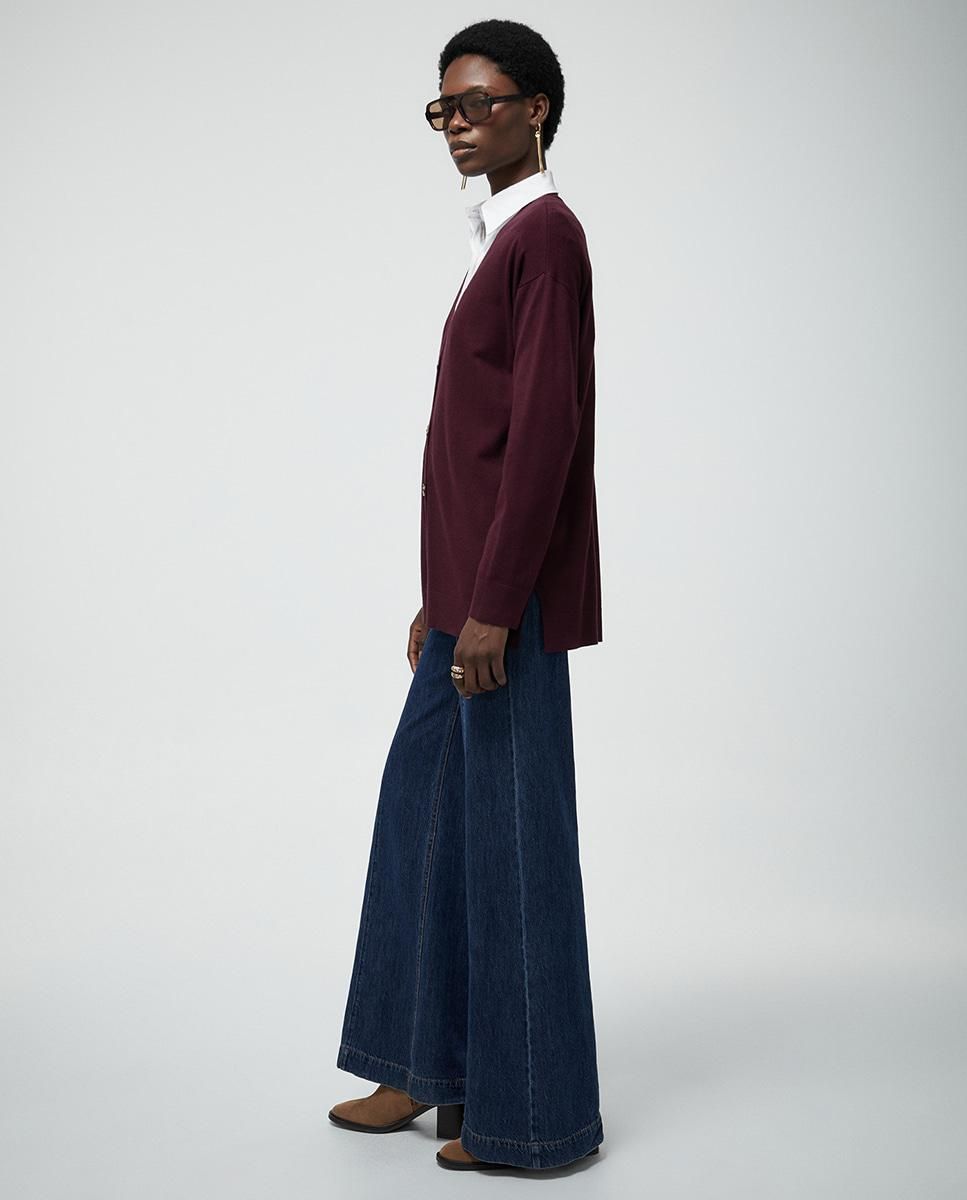 스페라 버건디 베이직 브이넥 버튼 가디건 58245004823 BURDEOS - 상세 이미지 4