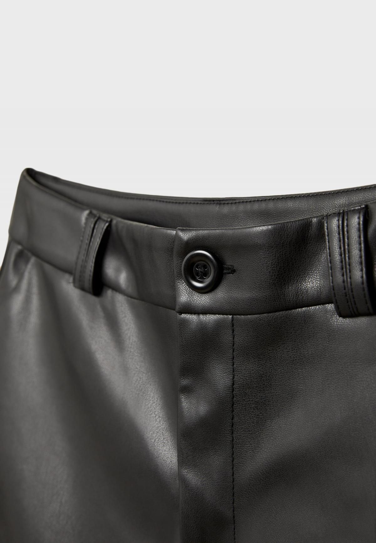 스트라디바리우스 페이크 레더 트렌디 미니 반바지 4910/947 BLACK - 상세 이미지 2