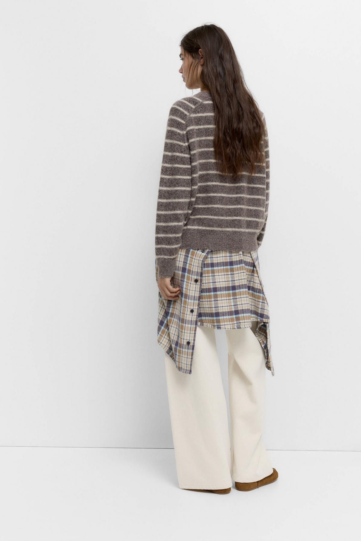 풀앤베어 스트라이프 버튼 라운드넥 니트 스웨터 7550/319 BROWN - 상세 이미지 4