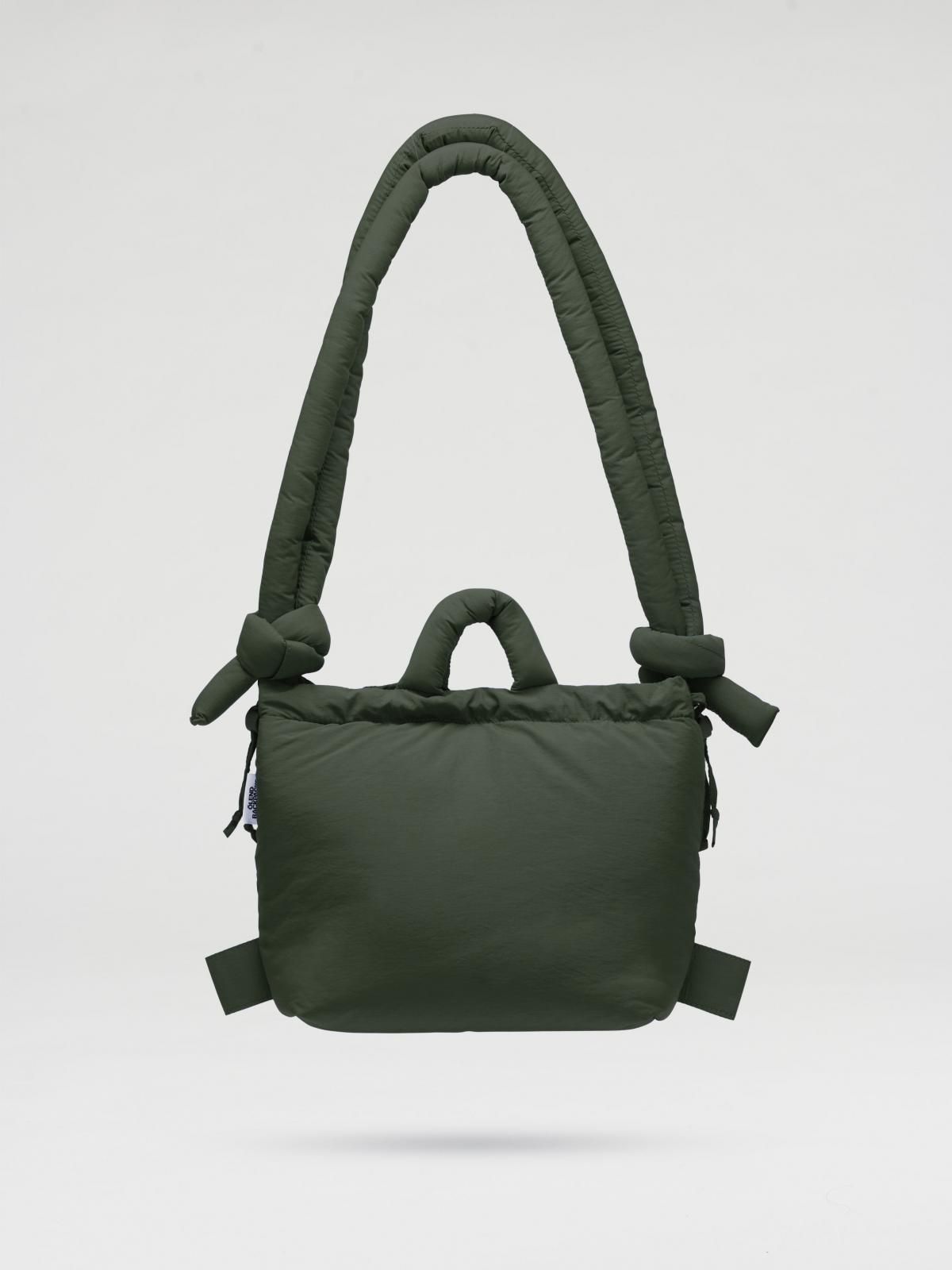 올랜드 테크니컬 소프트 패딩 미니멀 백팩 겸 크로스백 Compact Ona Soft Bag 54711368778063 FOREST GREEN - 메인 이미지